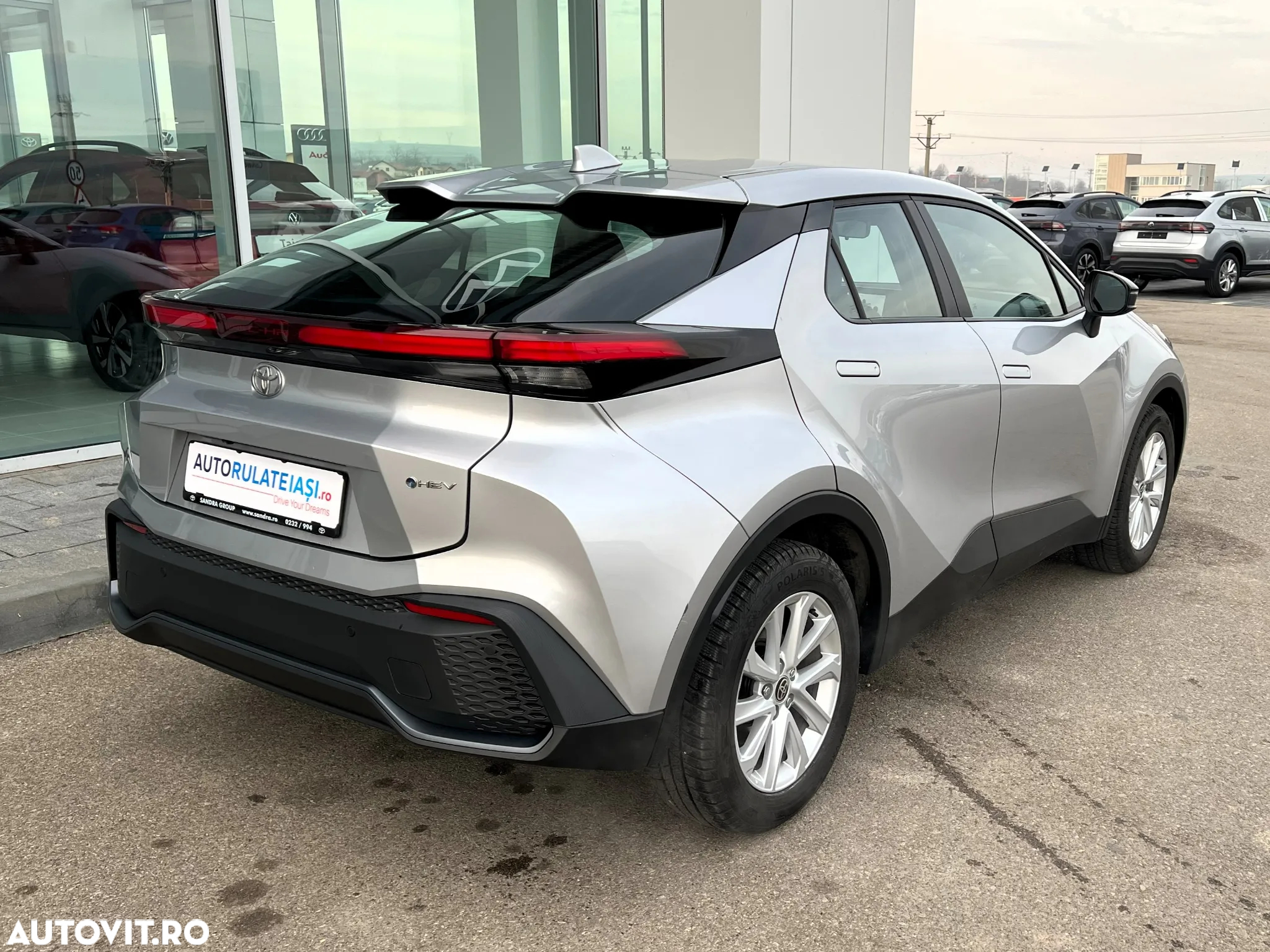 Toyota C-HR - 10