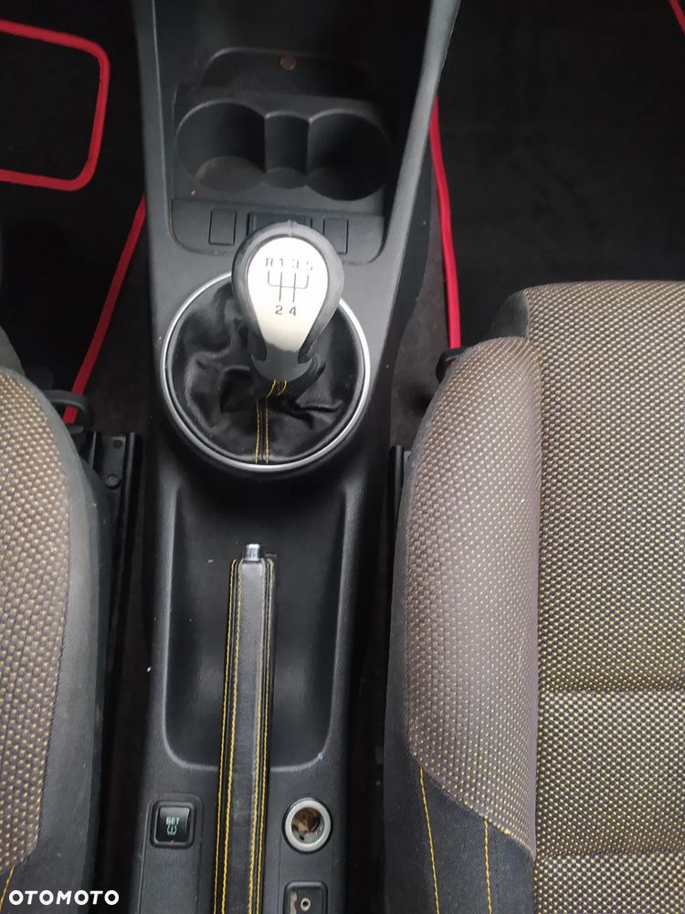 Skoda Roomster 1.9 TDI DPF Scout - 27