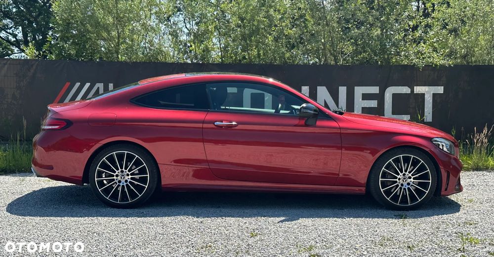 Mercedes-Benz Klasa C 300 d 9G-TRONIC - 6
