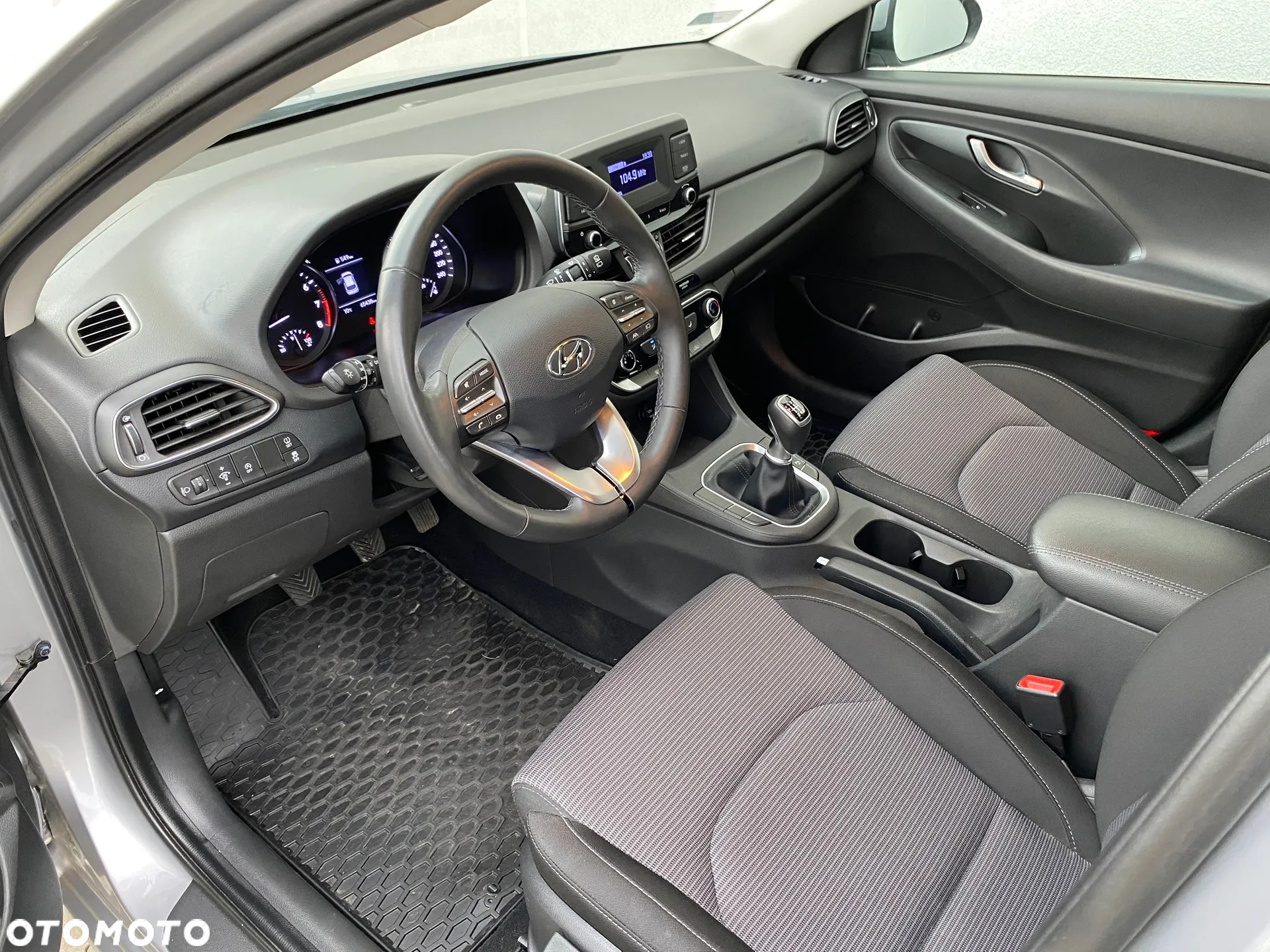 Hyundai i30 1.5 DPI Classic + - 5