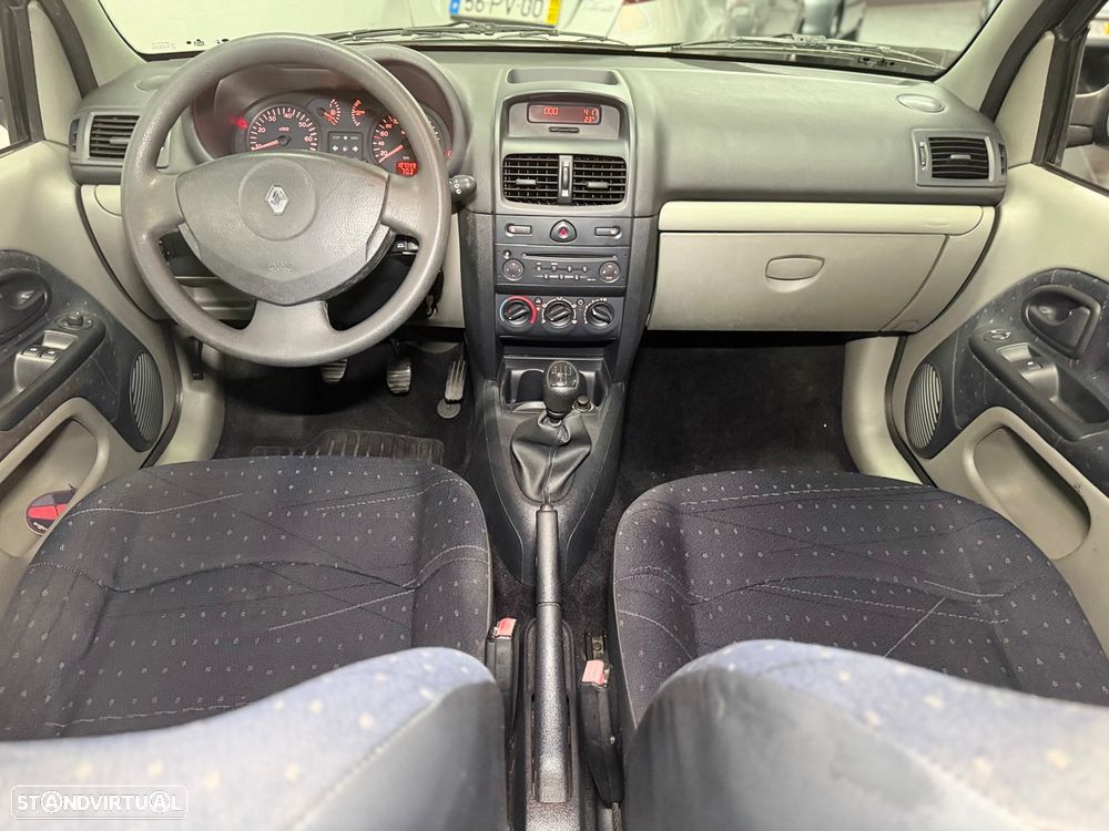 Renault Clio 1.2 16V Confort Dynamique - 15