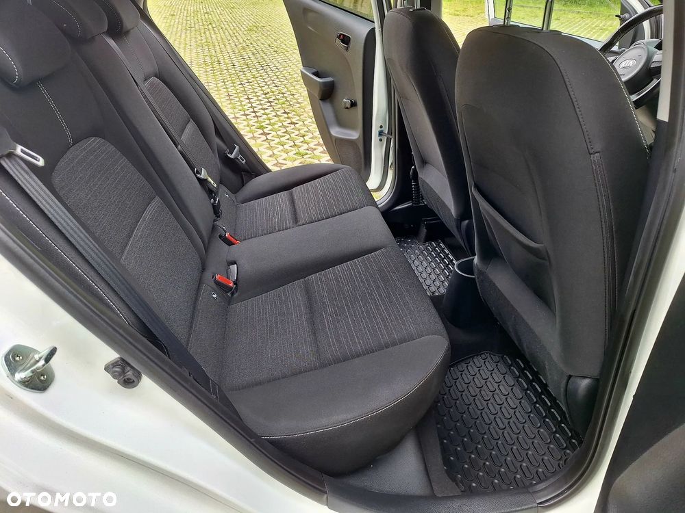 Kia Picanto 1.0 Business Line Plus - 24