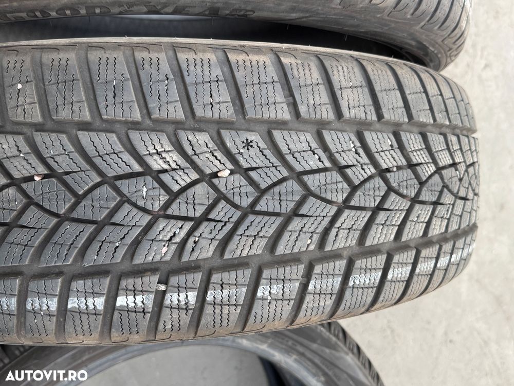 Vând 2 anvelope 195/55/20 goodyear de iarnă ca noi - 3