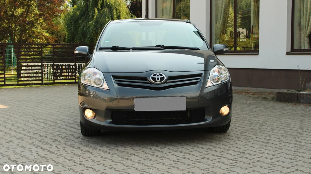 Toyota Auris 1.6 Executive - 17