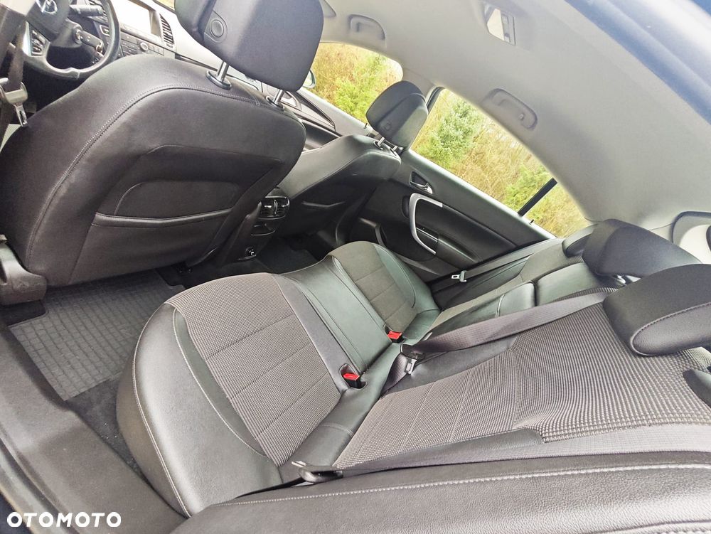 Opel Insignia - 29
