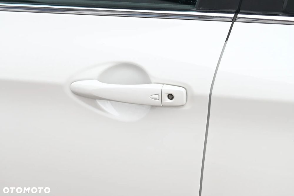 Nissan Qashqai 1.2 DIG-T Xtronic TEKNA - 24