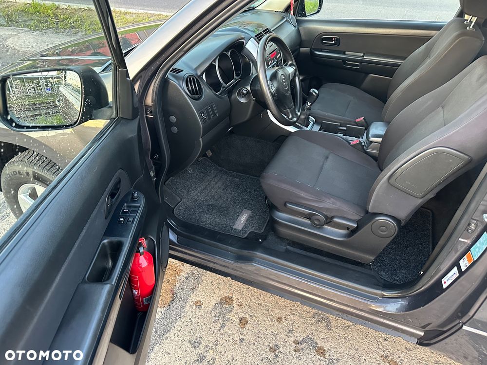 Suzuki Grand Vitara 1.6 Comfort - 13