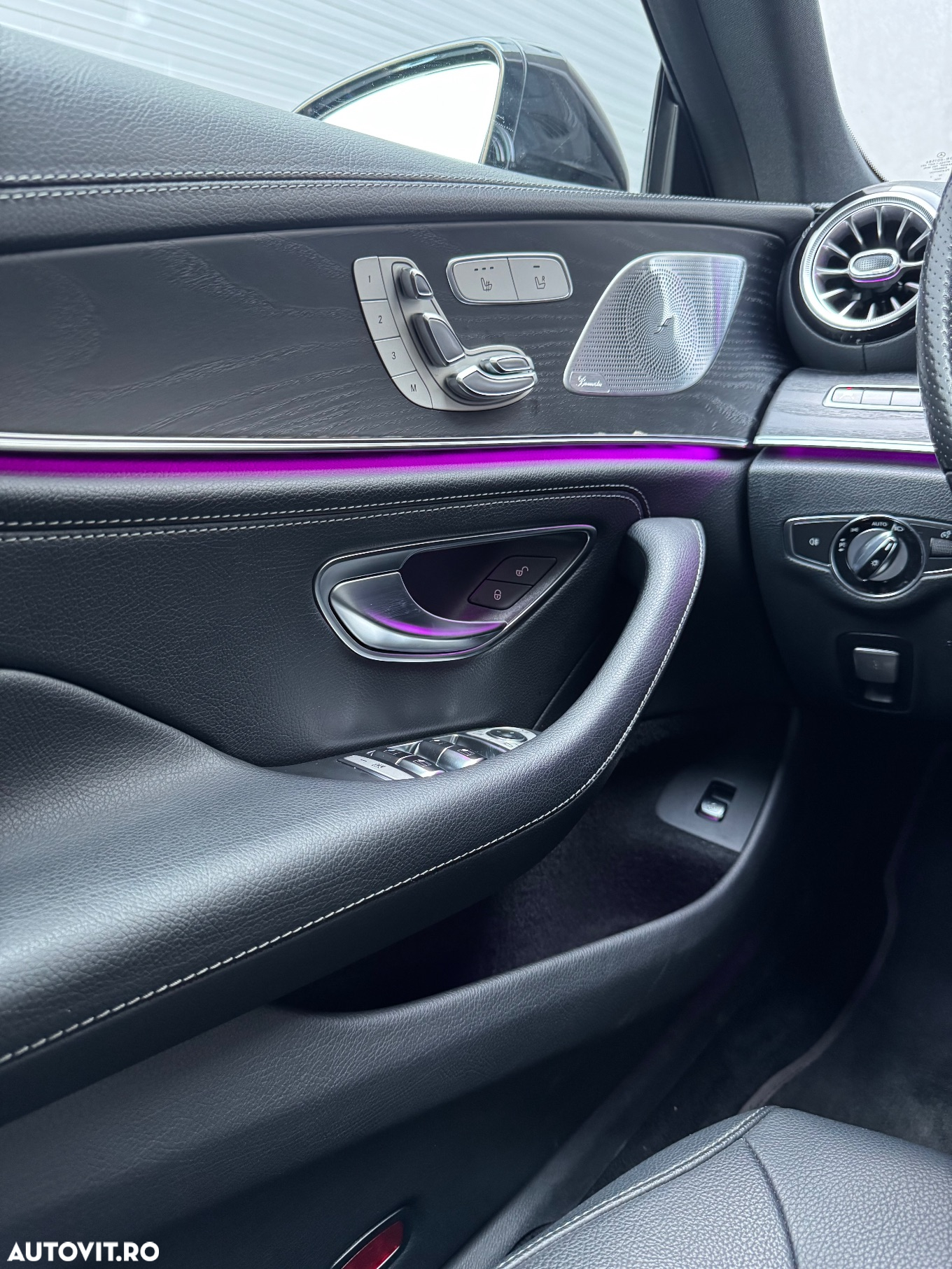 Mercedes-Benz CLS - 25