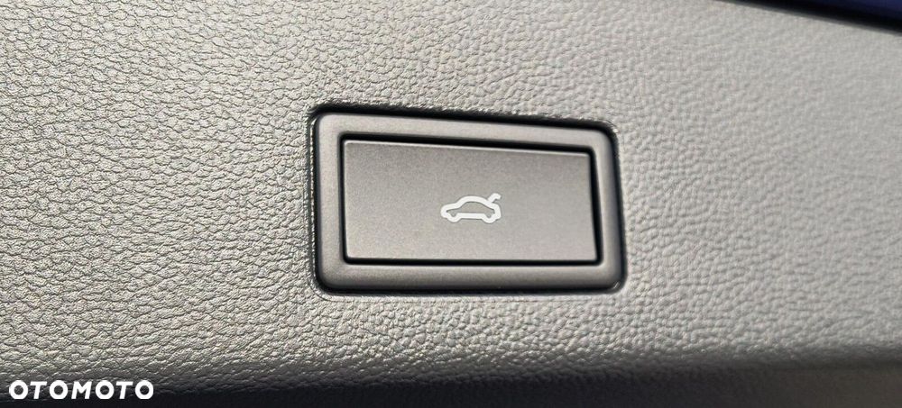 Volkswagen Golf - 26