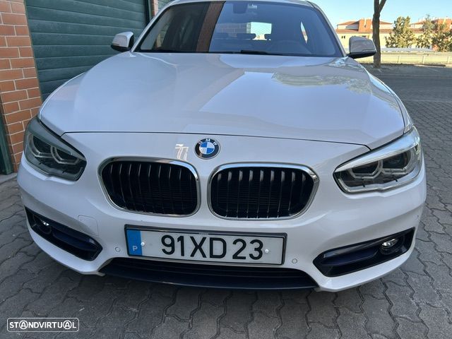 BMW 116 d Line Sport Shadow — fotografia 3