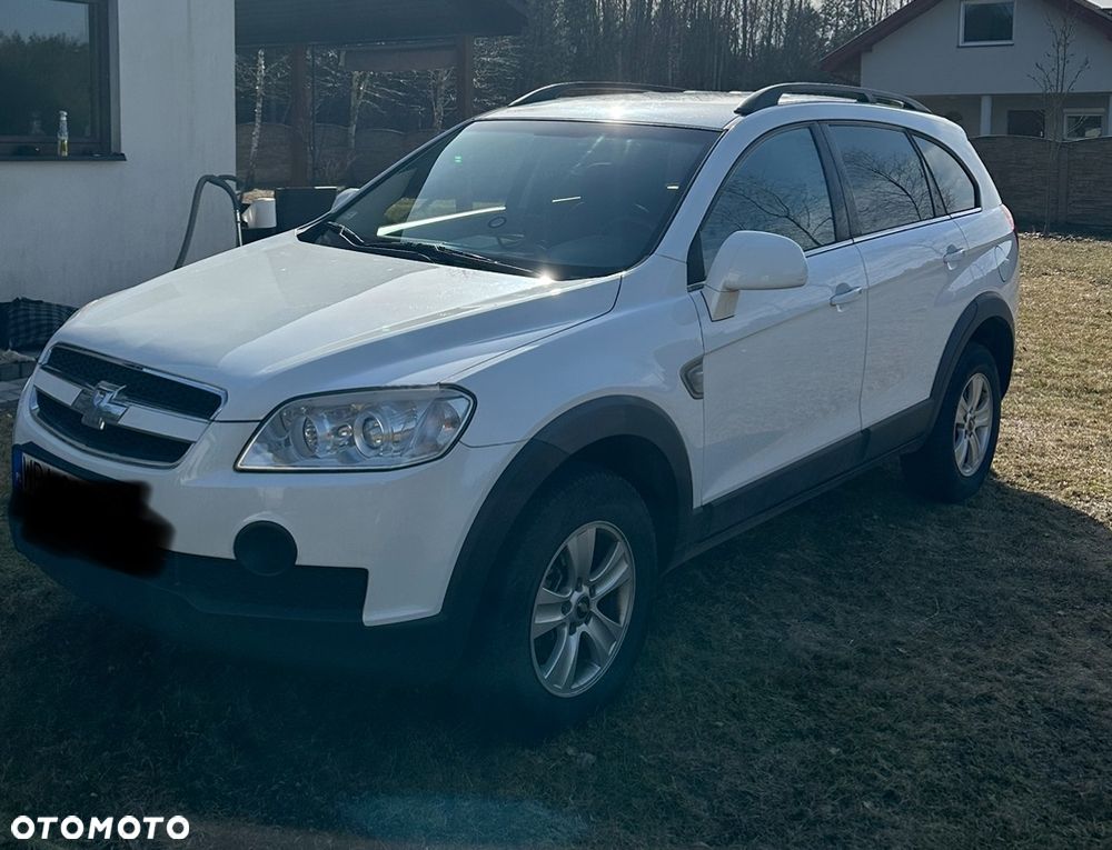 Chevrolet Captiva 2.4 LS 5os - 3