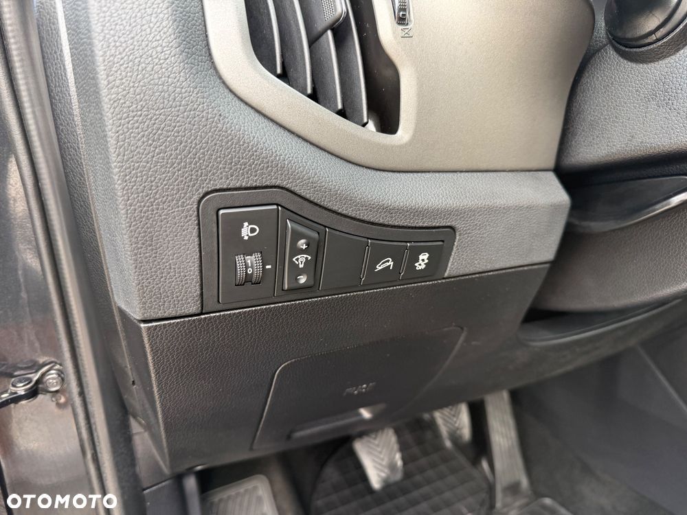 Kia Sportage 1.6 GDI Business Line M 2WD - 22