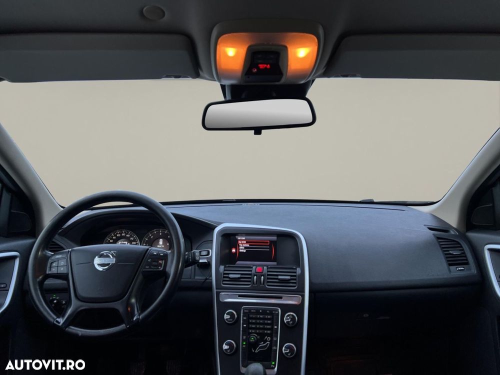 Volvo XC 60 DRIVe Momentum - 4