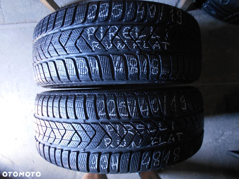 OPONY 225/40R19 PIRELLI SOTTO ZERO 3 RSC DOT 4818 7MM - 1