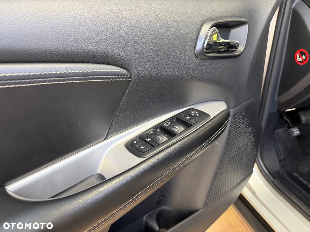 Fiat Freemont 2.0 Multijet Lounge AWD - 23