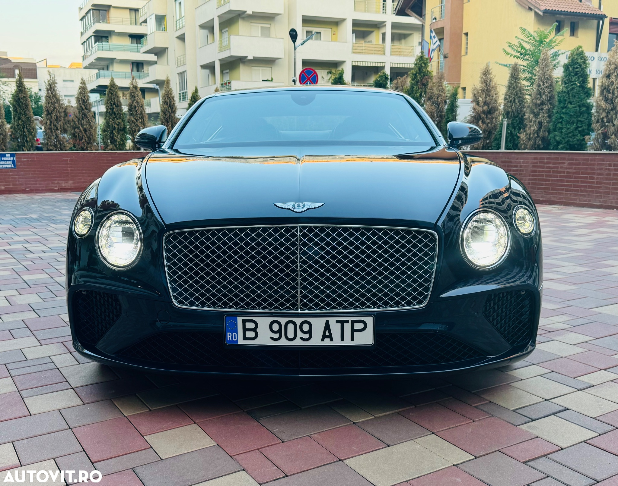 Bentley Continental New GT V8 - 2