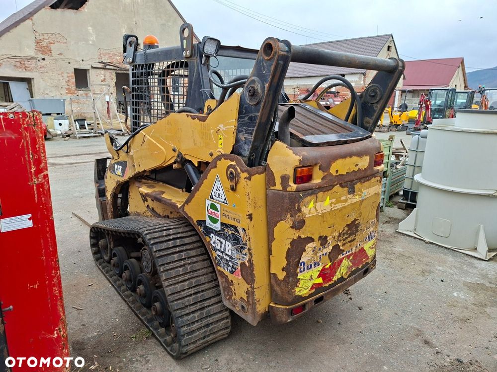 Caterpillar 257 B3 - 8
