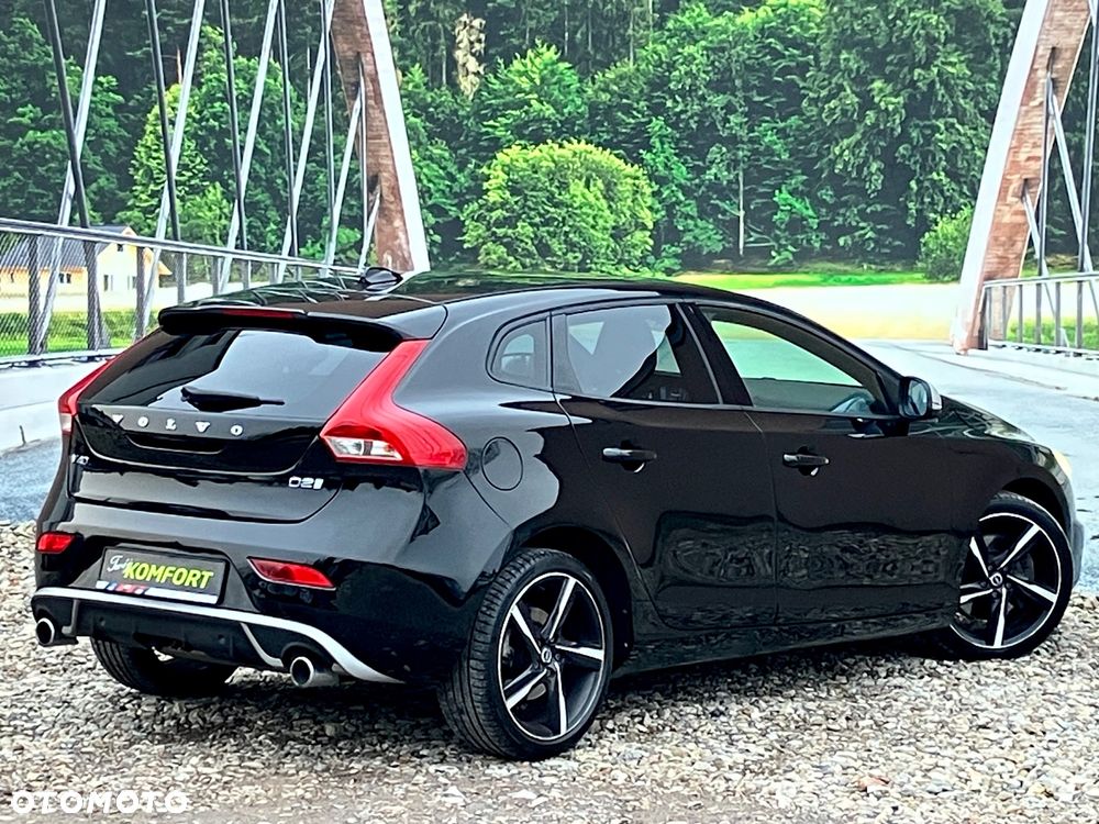 Volvo V40 D2 Geartronic RDesign - 14