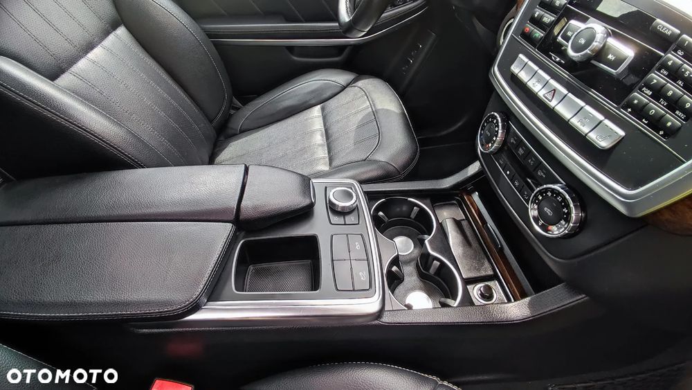 Mercedes-Benz GL 500 4-Matic - 39