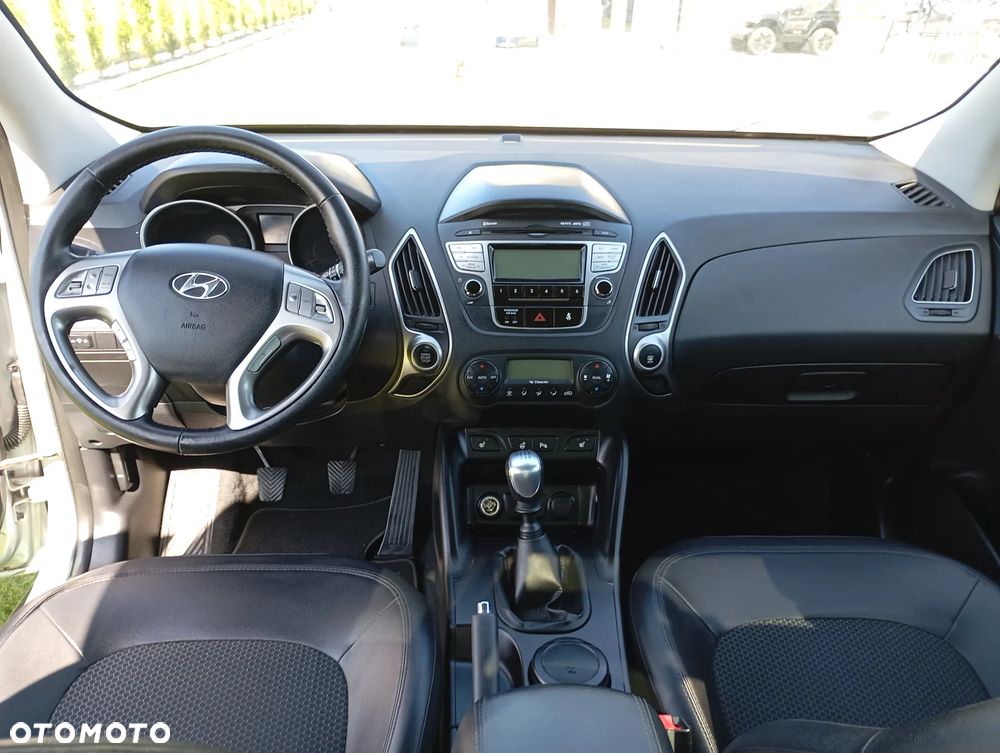 Hyundai ix35 - 12
