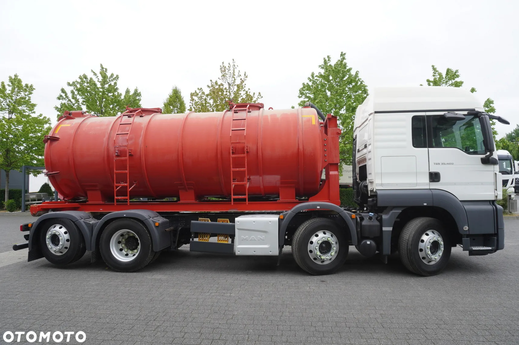 MAN TGS 35.420 8×2 / NOWA Beczka asenizacyjna 13000 l / 3 osie skrętne - 5