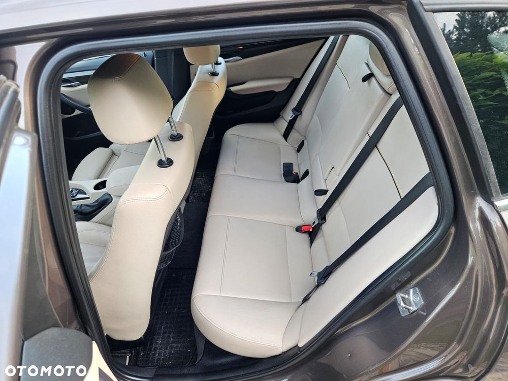 BMW X1 xDrive20d - 12