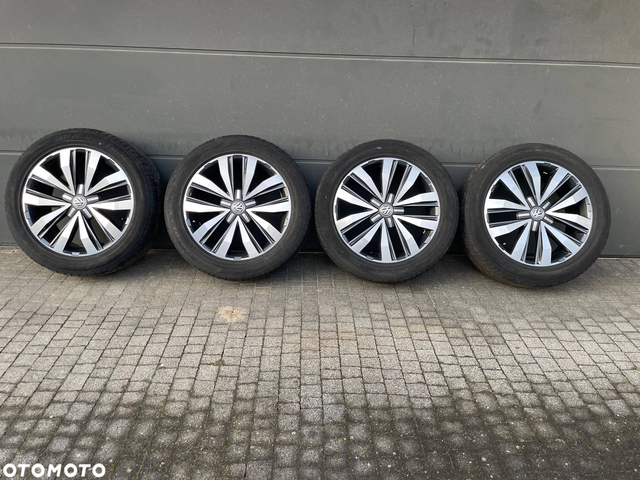 Volkswagen Amarok 3.0 V6 TDI 4Mot Aventura - 16