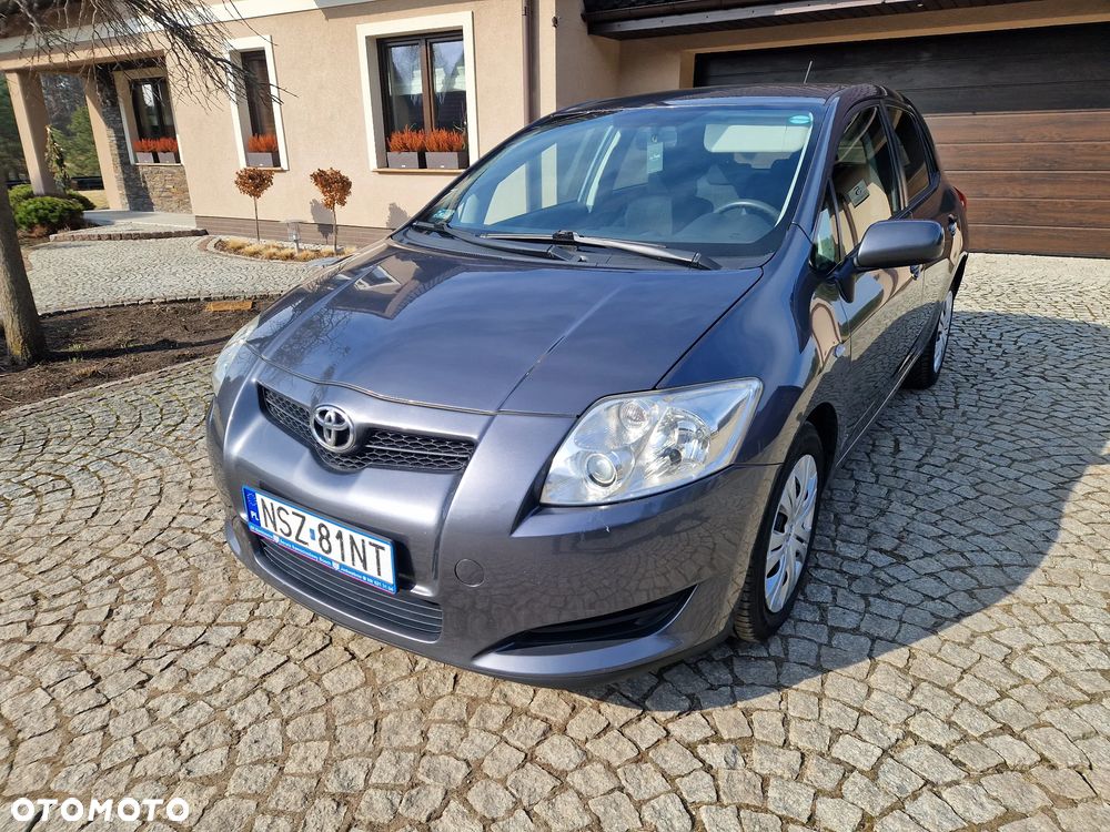 Toyota Auris 1.4 D-4D - 1