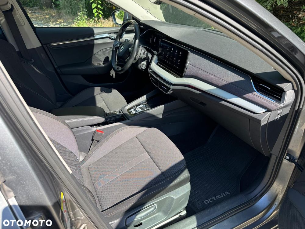 Skoda Octavia 2.0 TDI Style DSG - 13