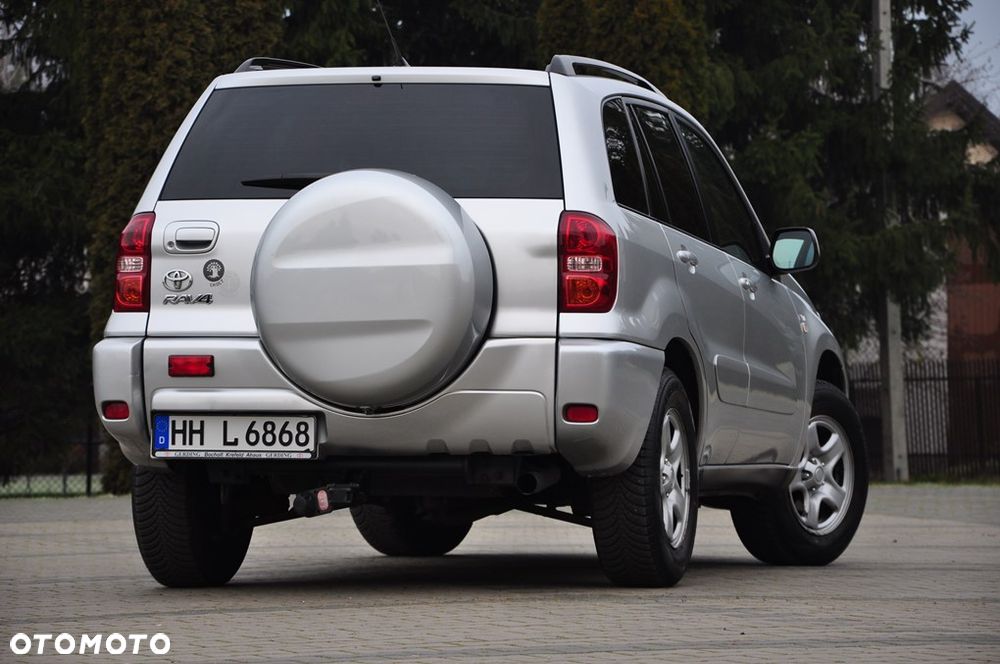 Toyota RAV4 1.8 VVT-i 4x2 - 17