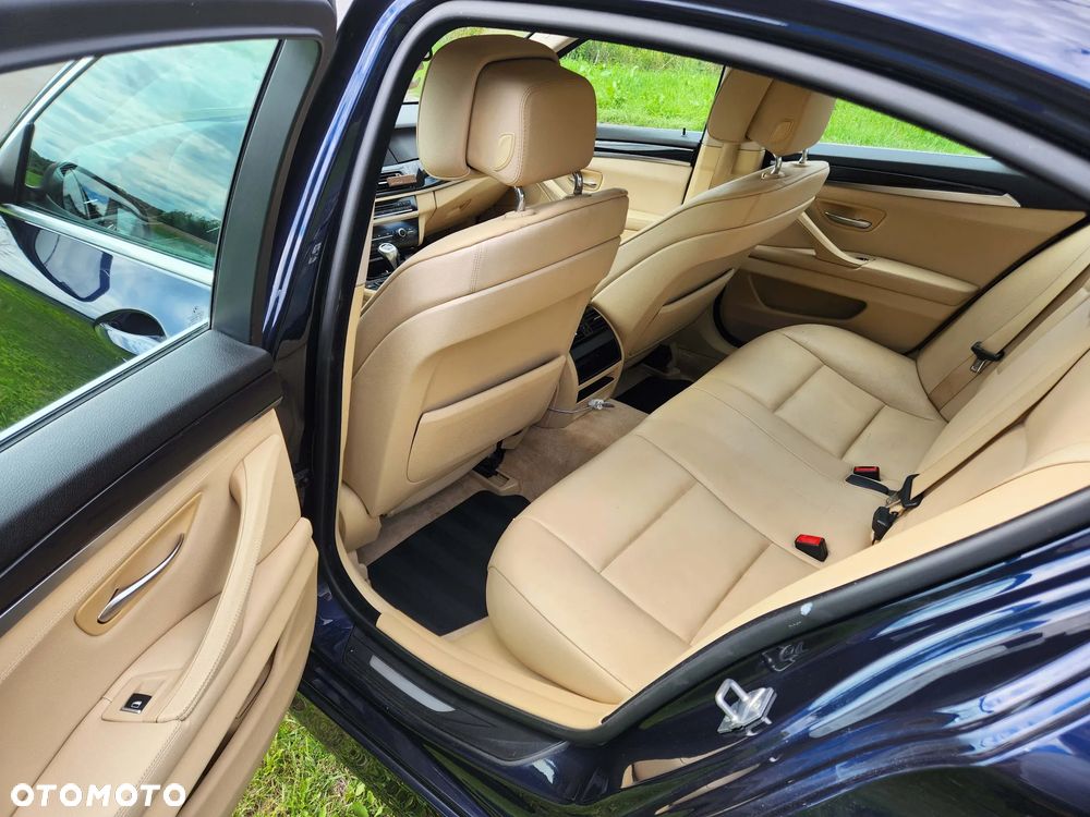 BMW Seria 5 520d - 6