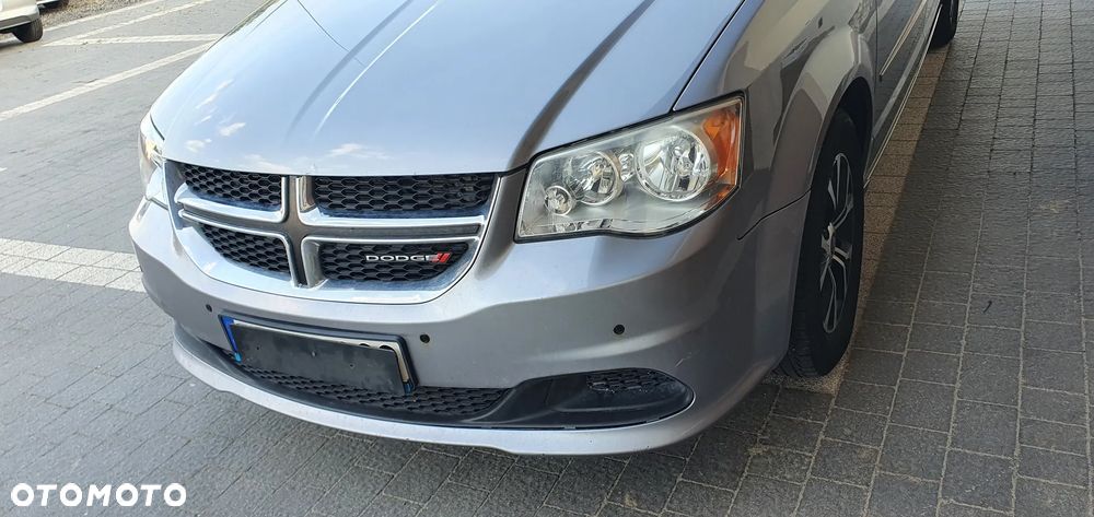 Dodge Grand Caravan - 6
