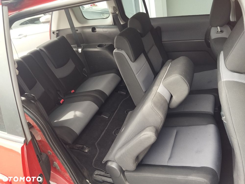 Mazda 5 - 8