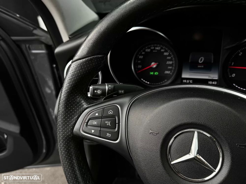 Mercedes-Benz C 220 d Aut. - 32