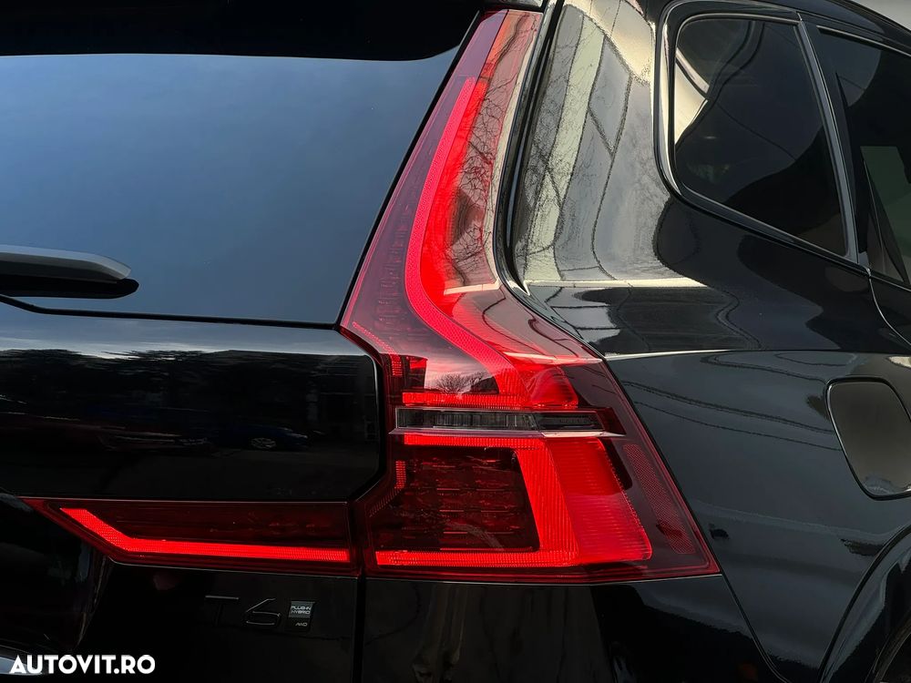Volvo XC 60 T6 AWD AT PHEV Plus Dark - 10