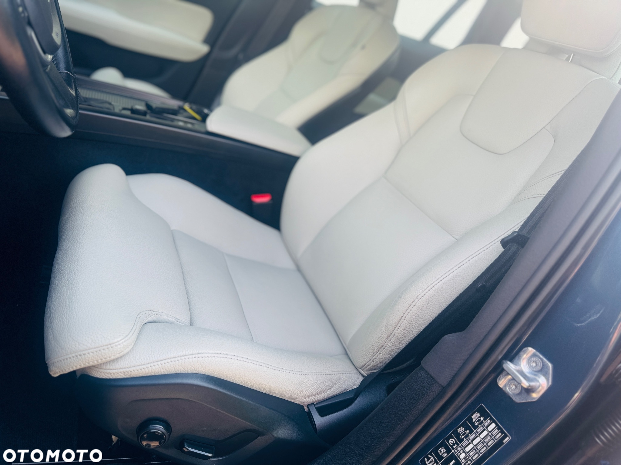 Volvo V60 D3 Geartronic Momentum Pro - 6