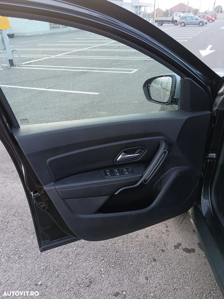 Dacia Duster 1.6 SCe Prestige jante 16" - 17