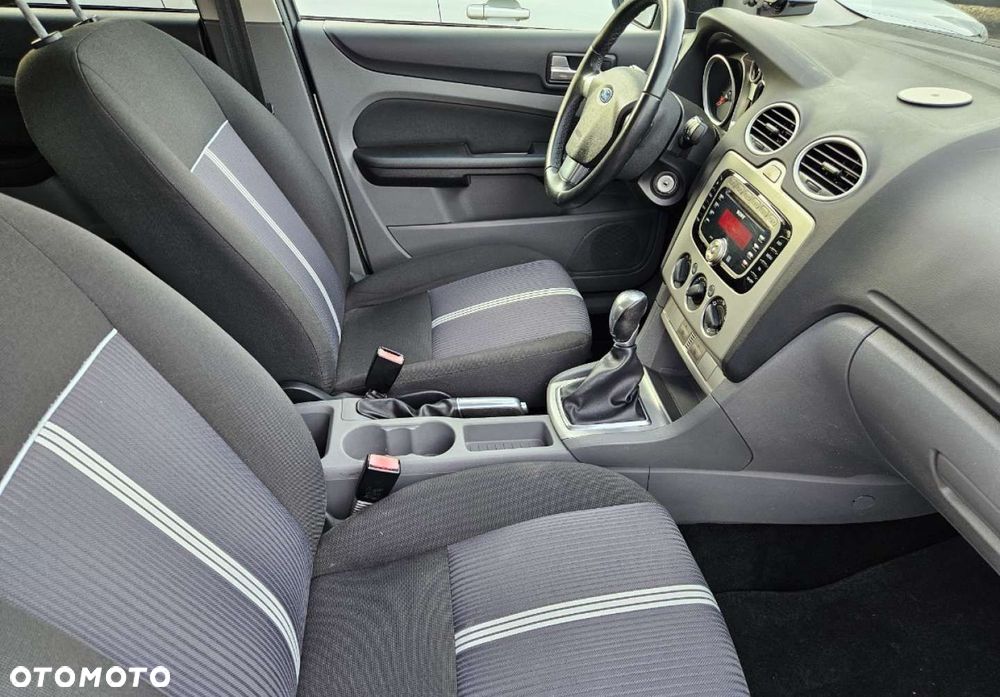 Ford Focus - 21