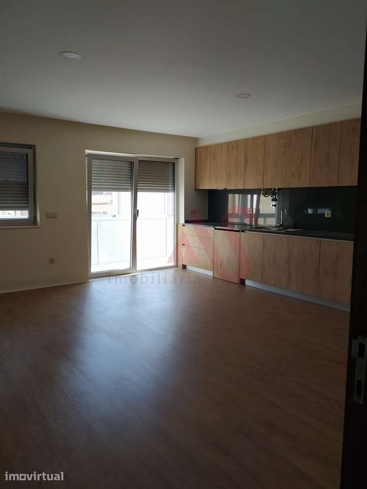Apartamento T2 para Arrendamento – São Vicente, Braga - Grande imagem: 2/14