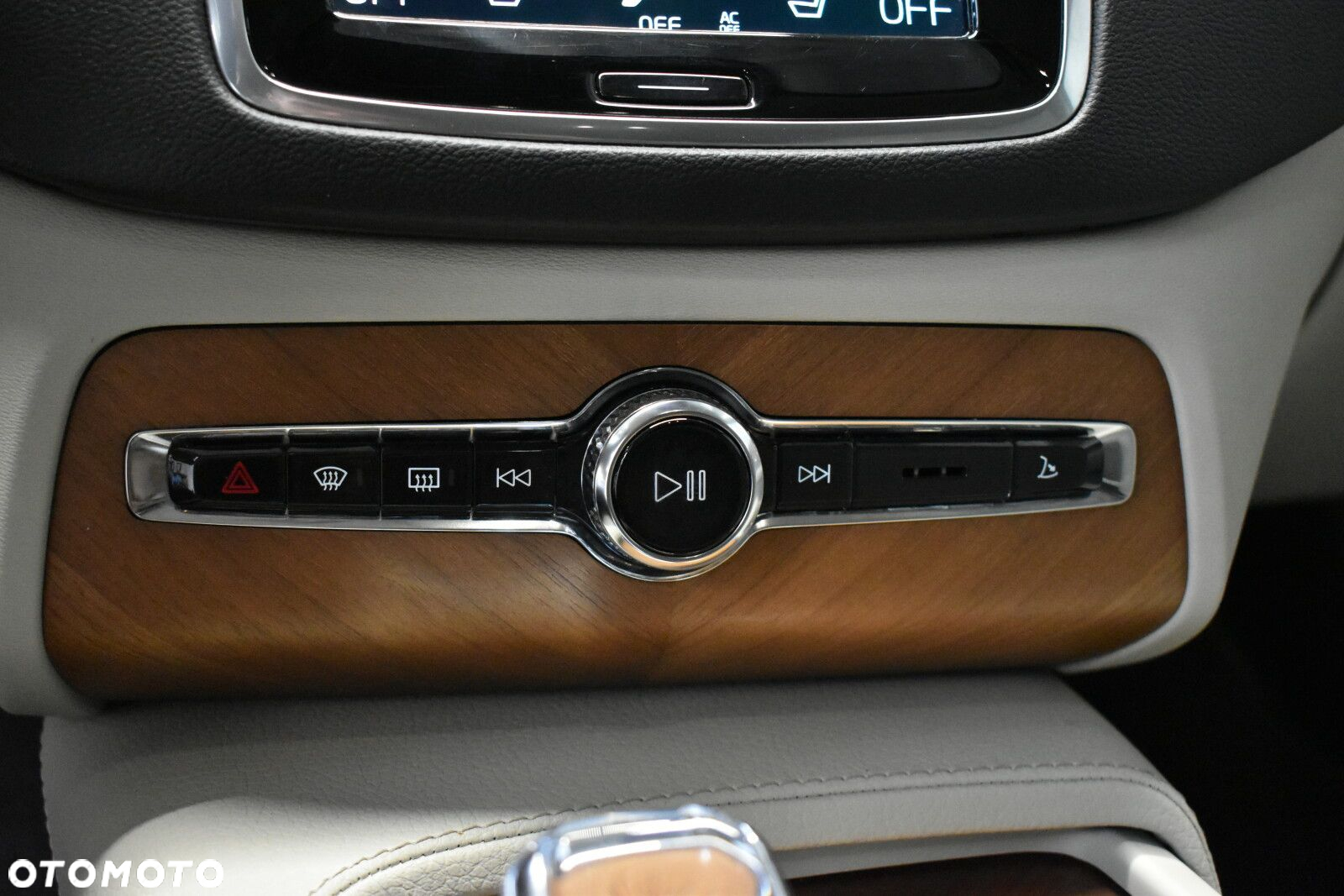 Volvo XC 90 - 17