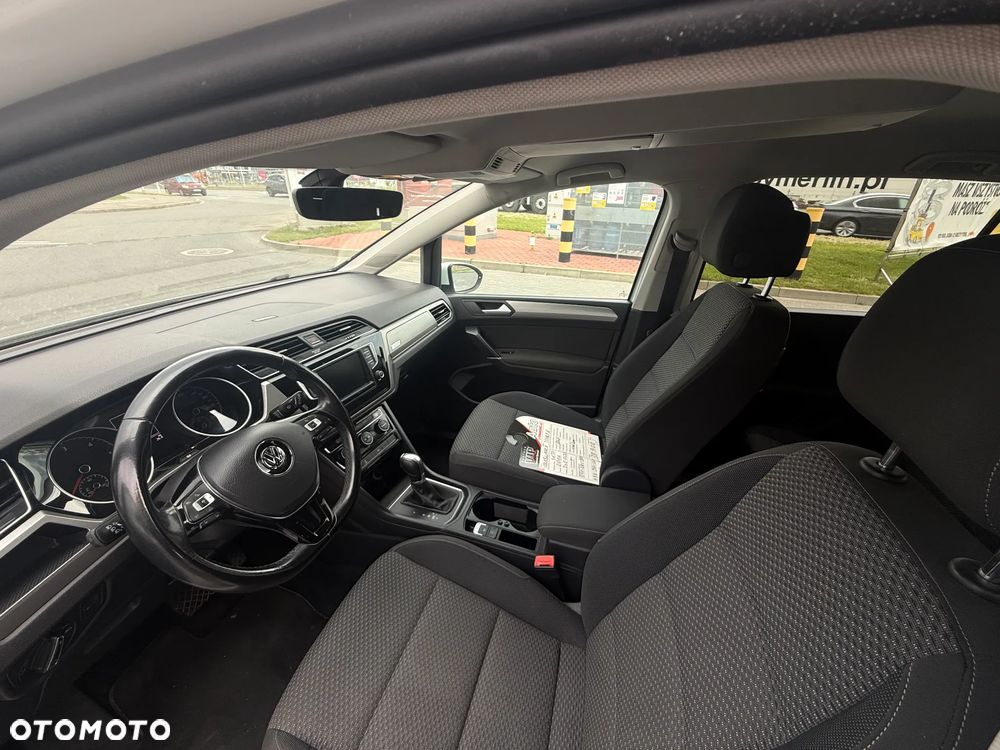 Volkswagen Touran 1.6 TDI SCR (BlueMotion Technology) DSG Comfortline - 11