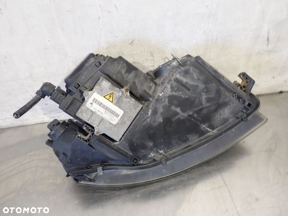 LAMPA LEWA PRZEDNIA XENON AUDI A3 8P 2.0TDI - 6