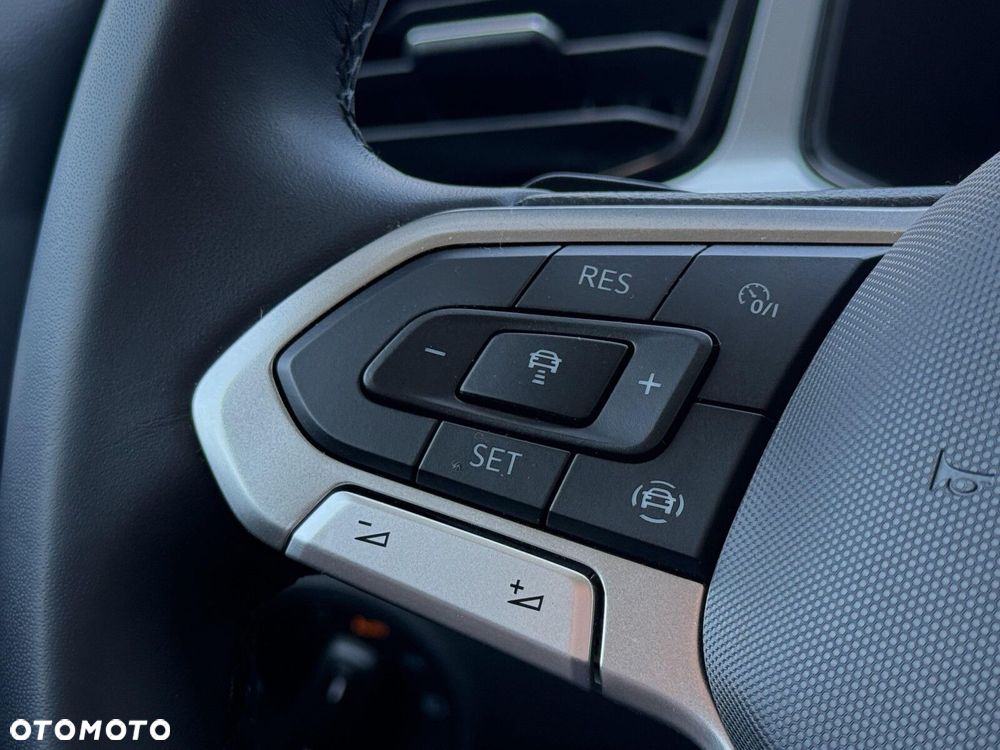 Volkswagen T-Roc - 19