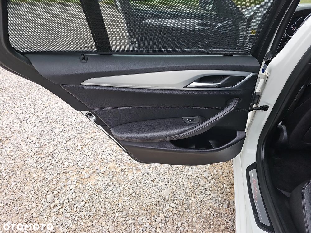 BMW Seria 5 525d Sport Line sport - 29