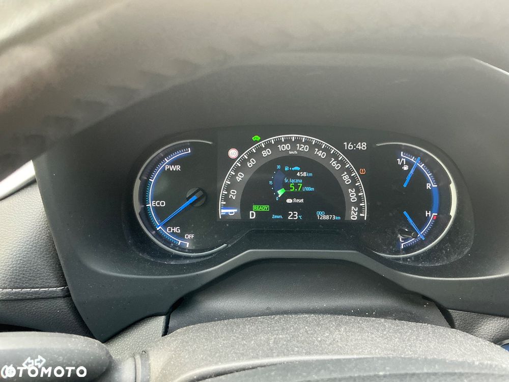 Toyota RAV4 - 6