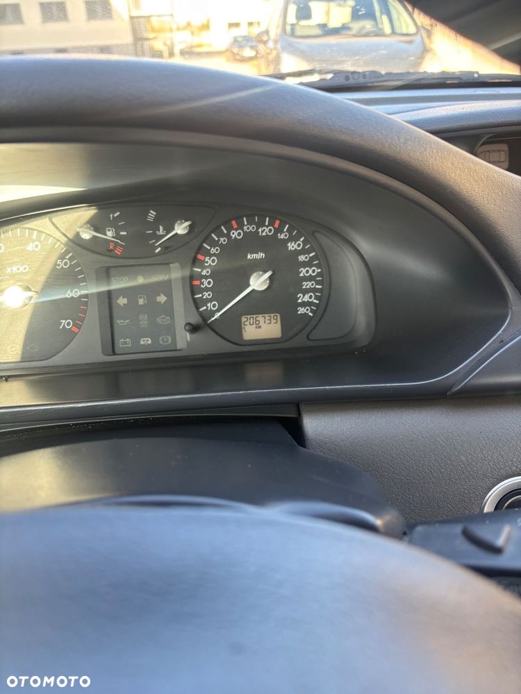 Renault Laguna 1.6 Expression - 3