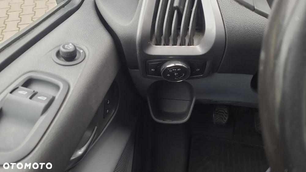 Ford Transit Custom - 11
