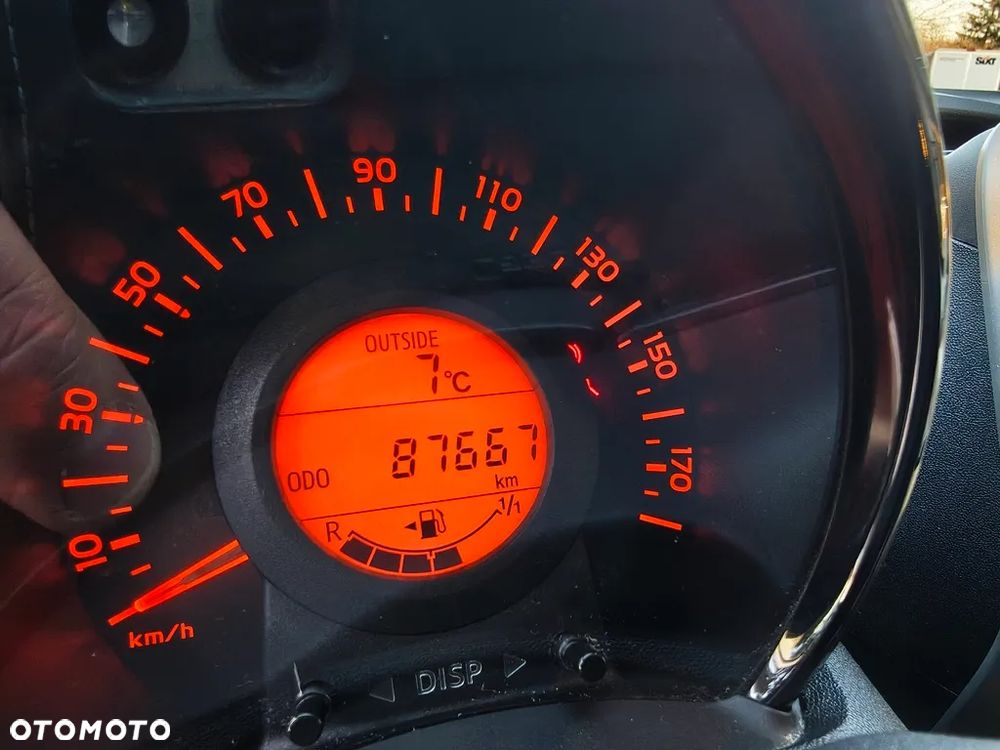 Toyota Aygo x-play touch - 18