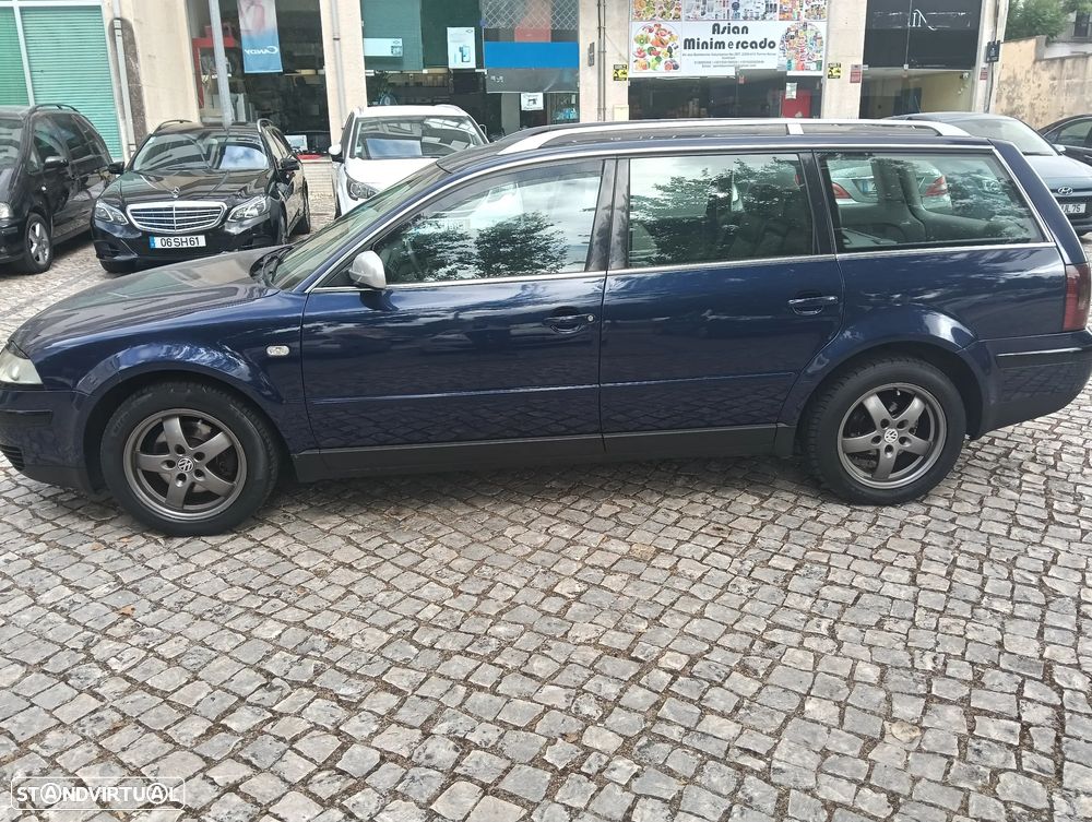 VW Passat Variant 1.6 Confortline - 24