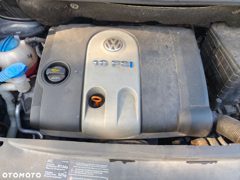 Volkswagen Touran - 19